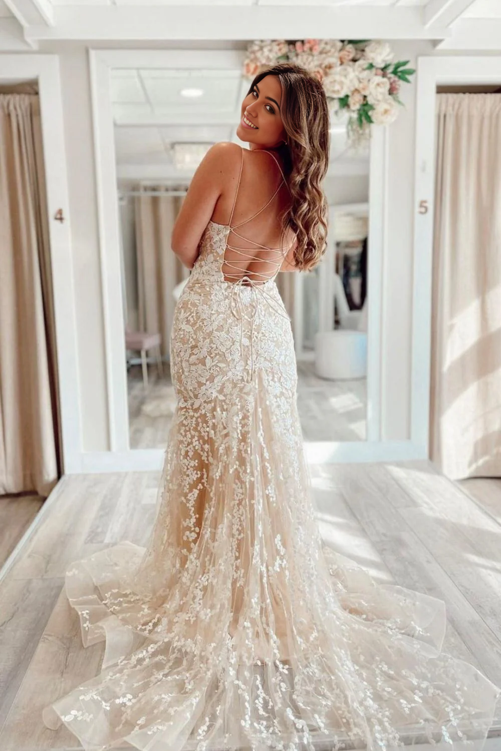 Mermaid Spaghetti Straps Champagne Long evening gowns Prom Dress with Appliques